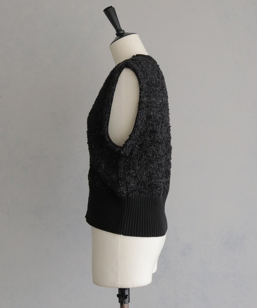 &g'aime(アンジェム)の「【&g'aime 】ツイードライクラメニットベスト Tweed Style Lame Knit Vest(ベスト・レディース・ブラック/チャコールグレー/グレイッシュベージュ・FREE)」の10枚目の写真