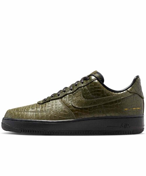 NIKE(ナイキ)の「ナイキ エア フォース 1 '07 プレミアム メンズシューズ / Nike Air Force 1 '07 Premium Men's Shoes IQ3370-325 Cargo Khaki(スニーカー・メンズ・カーキオリーブ・24.5/24/30/29.5/29/28.5/28/27.5/27/26.5/26/25.5/25)」の4枚目の写真