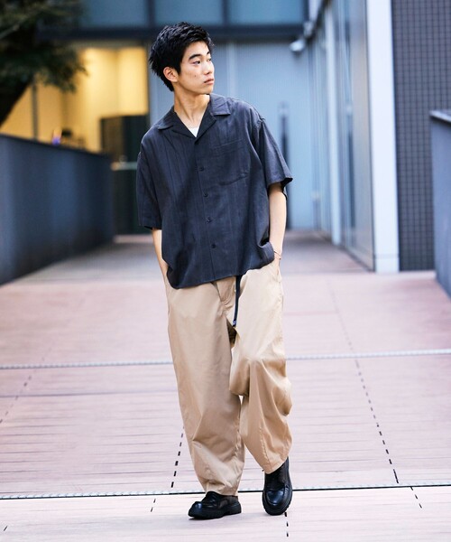 FREAK'S STORE(フリークスストア)の「限定展開 Easy Care Fabric ワイドシルエット ポリチノクロス クライミングパンツ/吸水速乾/UVカット(チノパンツ・メンズ・ネイビー/ベージュ/ブラック/オリーブ/チャコールグレー・SMALL/MEDIUM/LARGE)」の21枚目の写真