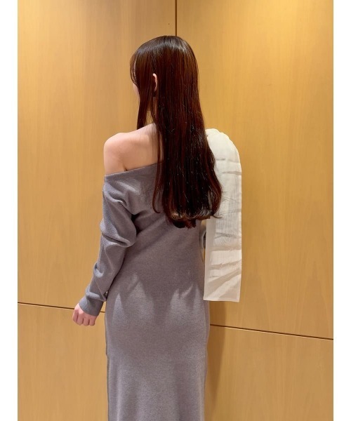 SNIDEL（スナイデル）の「ショルダーリボンニットワンピース（ワンピース・レディース・ライトブルー/ブラック/グレー・F）」の8枚目の写真