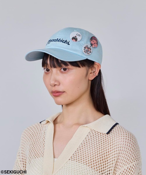 OVERRIDE(オーバーライド)の「OVERRIDE x Monchhichi BADGE CAP / オーバーライド(キャップ・レディース・ブラウン/ライトブルー・57~59cm)」の13枚目の写真