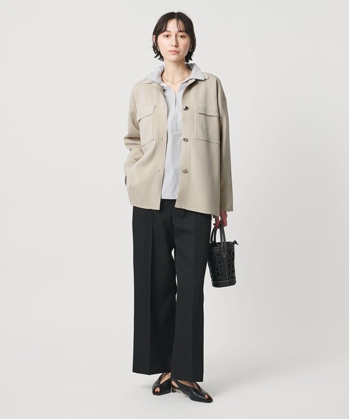UNITED ARROWS（ユナイテッドアローズ）の「2WAY ミラノリブ ニット ジャケット ‐ウォッシャブル‐（カーディガン/ボレロ・レディース・ネイビー/ベージュ・FREE）」の10枚目の写真