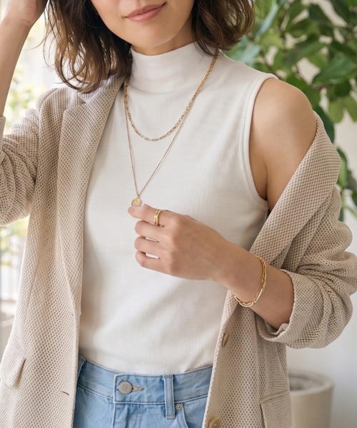Belta attrice(ベルタアトリーチェ)の「【重ね着インナーに!接触冷感】ボトルネック ハイツイストコットン ノースリーブ 薄手インナー レイヤード/袖なし(タンクトップ・レディース・スモークピンク/イエロー/ラベンダー/ネイビー/ホワイト・FREE/M~L)」の2枚目の写真