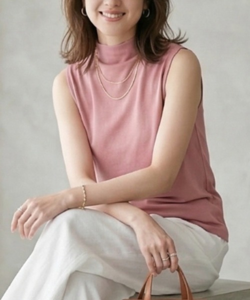 Belta attrice(ベルタアトリーチェ)の「【重ね着インナーに!接触冷感】ボトルネック ハイツイストコットン ノースリーブ 薄手インナー レイヤード/袖なし(タンクトップ・レディース・スモークピンク/イエロー/ラベンダー/ネイビー/ホワイト・FREE/M~L)」の14枚目の写真