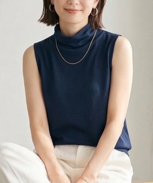 Belta attrice(ベルタアトリーチェ)の「【重ね着インナーに!接触冷感】ボトルネック ハイツイストコットン ノースリーブ 薄手インナー レイヤード/袖なし(タンクトップ・レディース・スモークピンク/イエロー/ラベンダー/ネイビー/ホワイト・FREE/M~L)」の12枚目の写真