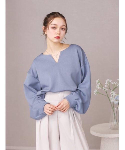 fifth(フィフス)の「ダンボールキーネックトップス(Tシャツ/カットソー・レディース・グレイッシュベージュ/ブラック/ブルー系その他5・M)」の5枚目の写真