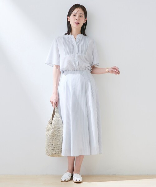 INDIVI(インディヴィ)の「【接触冷感/洗える】シアーシャンブレーピンタックブラウス(シャツ/ブラウス・レディース・ネイビー系3/ブラウン系その他4/ライトグレー系3/ネイビー系2/ホワイト系3・40/38/36/05/12/13/15 /19)」の7枚目の写真