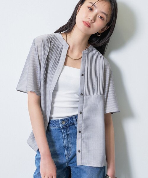 INDIVI(インディヴィ)の「【接触冷感/洗える】シアーシャンブレーピンタックブラウス(シャツ/ブラウス・レディース・ネイビー系3/ブラウン系その他4/ライトグレー系3/ネイビー系2/ホワイト系3・40/38/36/05/12/13/15 /19)」の15枚目の写真