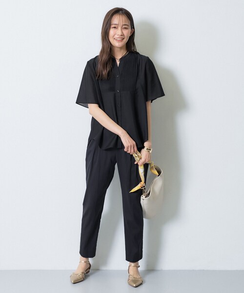 INDIVI(インディヴィ)の「【接触冷感/洗える】シアーシャンブレーピンタックブラウス(シャツ/ブラウス・レディース・ネイビー系3/ブラウン系その他4/ライトグレー系3/ネイビー系2/ホワイト系3・40/38/36/05/12/13/15 /19)」の15枚目の写真
