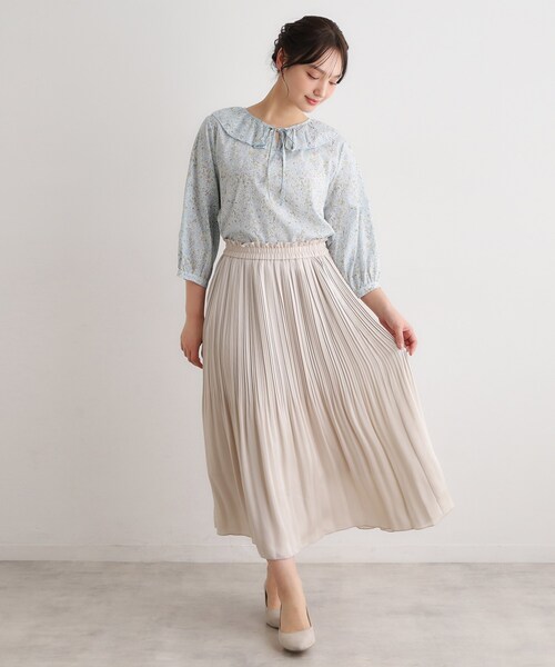 LAURA ASHLEY(ローラアシュレイ)の「【7分袖/洗える/同柄アイテムあり】ハービー フィールド柄 ブラウス(シャツ/ブラウス・レディース・ブルー系5/ライトオレンジ系1・40/38)」の8枚目の写真