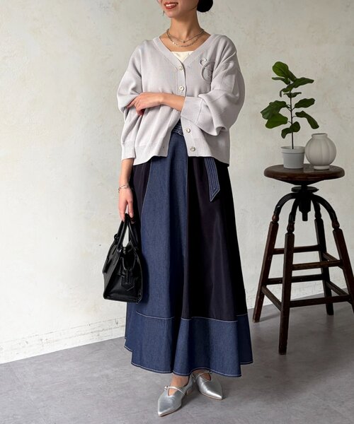 Chez toi（シェトワ）の「デニム切替フレアスカート（スカート・レディース・ブラック/ブルー/インディゴブルー・FREE）」の4枚目の写真
