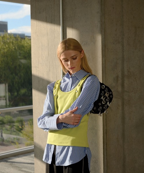 MSGM(エムエスジーエム)の「【MSGM×LeSportsac】Grommet Crescent(ハンドバッグ・レディース・ブラック・ONE SIZE)」の7枚目の写真