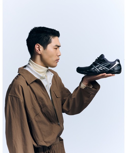 ASICS(アシックス)の「HYPERSYNC / ハイパーシンク(スニーカー・メンズ・ブラック×グレー・25/26.5/23.5/27.5/25.5/29/26/28.5/24/29.5/28/23/27/24.5)」の16枚目の写真