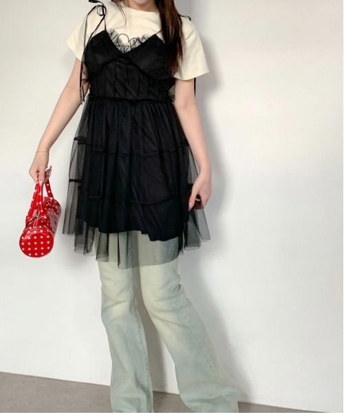 pyornim(ピョルニム)の「シフォン レイヤード リボン ティアード ミニ キャミワンピース(ワンピース・レディース・グレー/ブラック・F)」の3枚目の写真