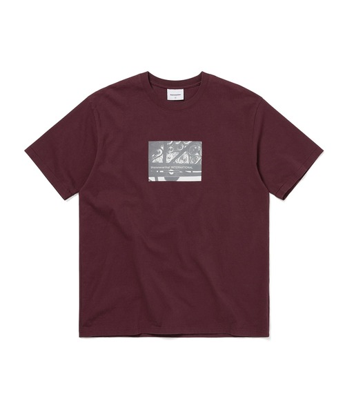 thisisneverthat（ディスイズネバーザット）の「Capture Tee（Tシャツ/カットソー・メンズ・ネイビー/バーガンディー・L/M/S/XL）」の2枚目の写真