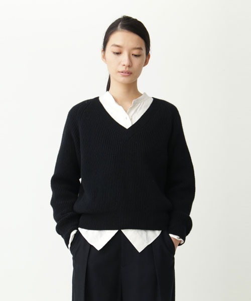 MARGARET HOWELL マーガレットハウエル ニットセーター ウール 黒 ブランド古着】長袖ニット（ニット/セーター）｜MARGARET HOWELL