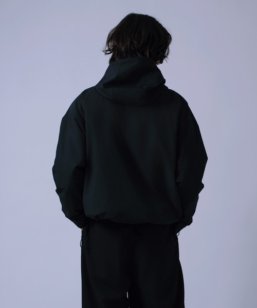 improves(インプローブス)の「マットポリ スタンドジップパーカー(マウンテンパーカー・メンズ・ブラック・MEDIUM/LARGE)」の4枚目の写真