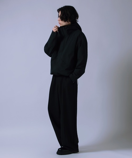 improves(インプローブス)の「マットポリ スタンドジップパーカー(マウンテンパーカー・メンズ・ブラック・MEDIUM/LARGE)」の6枚目の写真