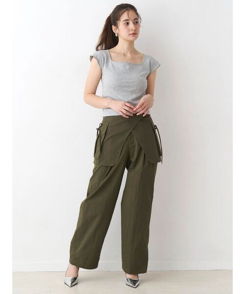 CALNAMUR(カルナムール)の「ビッグポケットベルトセットパンツ(その他パンツ・レディース・ベージュ/カーキ・SMALL/MEDIUM)」の13枚目の写真