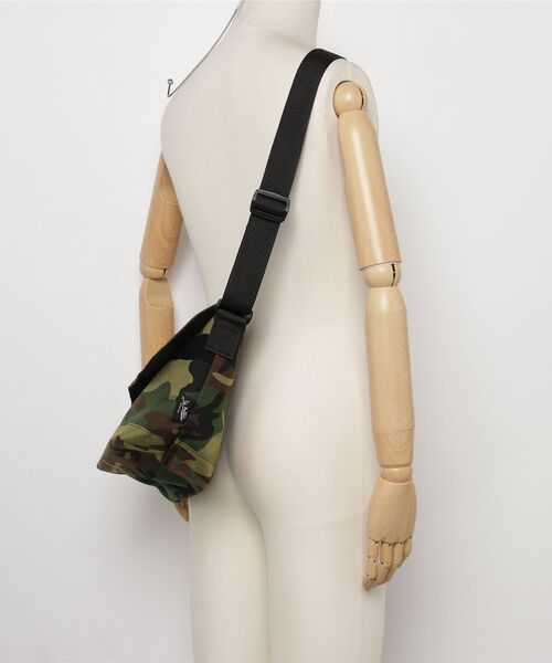 BEAMS（ビームス）の「D/M MesngerBagSP（ショルダーバッグ・メンズ・チャコールグレー/ブラック/その他・ONE SIZE）」の7枚目の写真