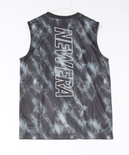 NEW ERA(ニューエラ)の「【NEW ERA】スリーブレス テックTシャツ タイダイ Allover Wordmark Logo(Tシャツ/カットソー・メンズ・ホワイト/ブルーグレー/ブラック・L/M)」の4枚目の写真