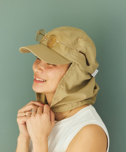 KiU（キウ）の「KiU×FREAK'S STORE/キウ×フリークスストア 別注 遮熱 撥水キャップ UV95カット（キャップ・メンズ・ベージュ/ブラック・ONE SIZE）」の8枚目の写真