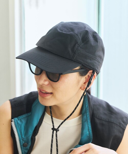 KiU（キウ）の「KiU×FREAK'S STORE/キウ×フリークスストア 別注 遮熱 撥水キャップ UV95カット（キャップ・メンズ・ベージュ/ブラック・ONE SIZE）」の20枚目の写真