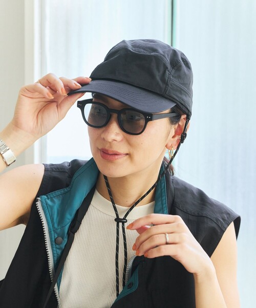 KiU（キウ）の「KiU×FREAK'S STORE/キウ×フリークスストア 別注 遮熱 撥水キャップ UV95カット（キャップ・メンズ・ベージュ/ブラック・ONE SIZE）」の21枚目の写真