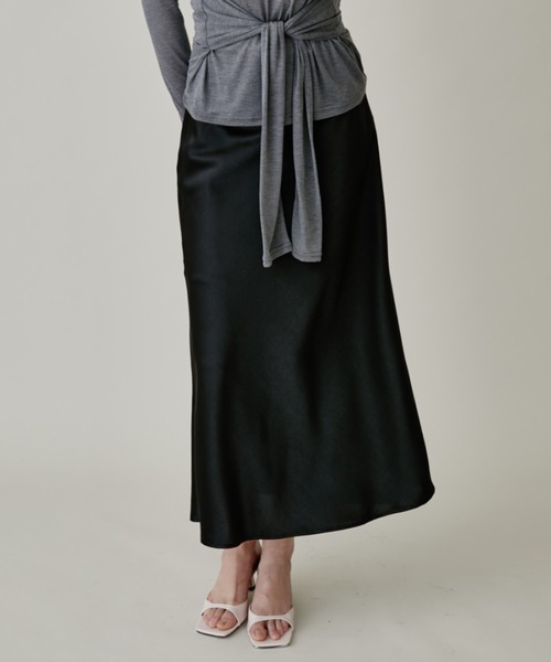 FUULLY STUDIO（フーリィーステューディオ）の「サテンマーメイドスカート（スカート・レディース・アイボリー/ブラック・FREE）」の15枚目の写真