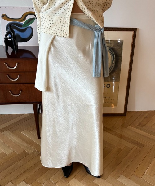 FUULLY STUDIO（フーリィーステューディオ）の「サテンマーメイドスカート（スカート・レディース・アイボリー/ブラック・FREE）」の22枚目の写真
