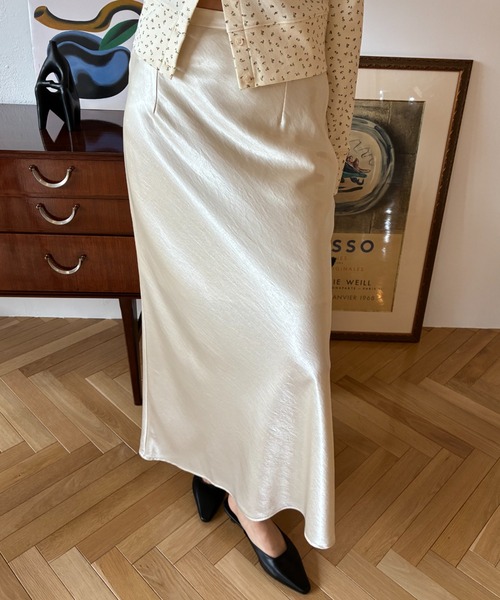 FUULLY STUDIO（フーリィーステューディオ）の「サテンマーメイドスカート（スカート・レディース・アイボリー/ブラック・FREE）」の21枚目の写真