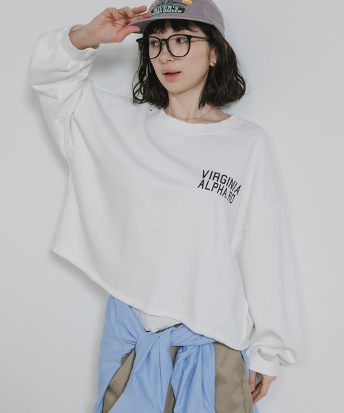 Chick(チック)の「Used Like Print Design Cropped Sweatshirt / ユーズドライク プリントデザイン クロップドスウェット 2026年 夏 夏服(スウェット・レディース・ホワイト/ベージュ・FREE)」の1枚目の写真