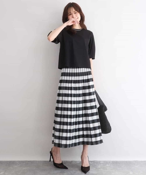 MK MICHEL KLEIN（エムケーミッシェルクラン）の「[洗える]シアーチェックストライプ柄リバーシブルスカート（スカート・レディース・ブラック系その他/ベージュ系その他・38）」の6枚目の写真