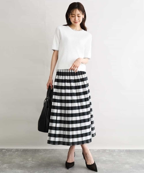 MK MICHEL KLEIN（エムケーミッシェルクラン）の「[洗える]シアーチェックストライプ柄リバーシブルスカート（スカート・レディース・ブラック系その他/ベージュ系その他・38）」の11枚目の写真