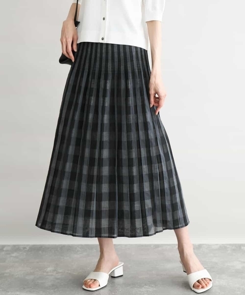 MK MICHEL KLEIN（エムケーミッシェルクラン）の「[洗える]シアーチェックストライプ柄リバーシブルスカート（スカート・レディース・ブラック系その他/ベージュ系その他・38）」の15枚目の写真