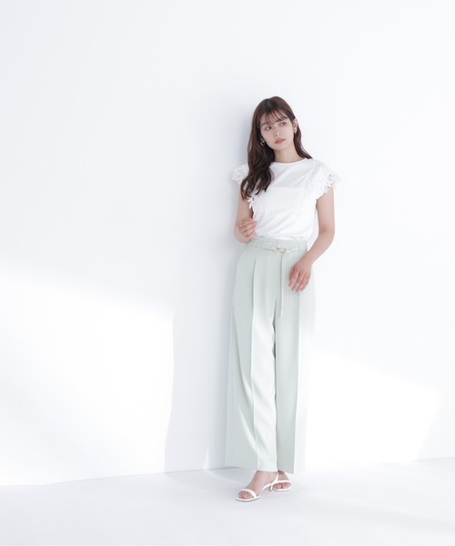 NATURAL BEAUTY BASIC(ナチュラルビューティーベーシック)の「レースフレンチスリーブカットソー(Tシャツ/カットソー・レディース・オフホワイト/チャコールグレー/ベージュ・フリ-)」の4枚目の写真