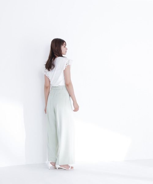 NATURAL BEAUTY BASIC(ナチュラルビューティーベーシック)の「レースフレンチスリーブカットソー(Tシャツ/カットソー・レディース・オフホワイト/チャコールグレー/ベージュ・フリ-)」の9枚目の写真