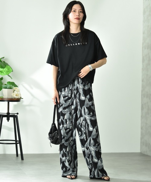 INTERPLANET(インタープラネット)の「BACK布帛切替ロゴT(Tシャツ/カットソー・レディース・ベージュ/オフホワイト/ブラック・FREE)」の14枚目の写真