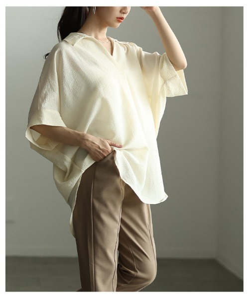 Sawa a la mode(サワアラモード)の「ドルマンスリーブスキッパーシャツ(シャツ/ブラウス・レディース・オフホワイト/ネイビー/グリーン・FREE)」の13枚目の写真