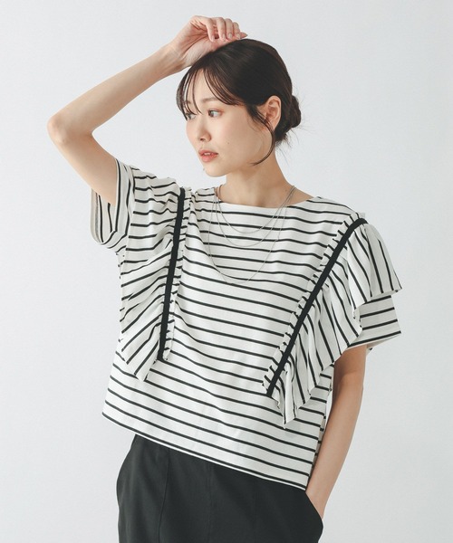 GLOBAL WORK(グローバルワーク)の「ひんやり涼しい/フローズン袖フレアプルオーバー半袖/680557(Tシャツ/カットソー・レディース・ホワイト×ブラック/インディゴブルー/カーキ系/ブラック/アイボリー/グレイッシュベージュ・LARGE/MEDIUM/SMALL)」の2枚目の写真