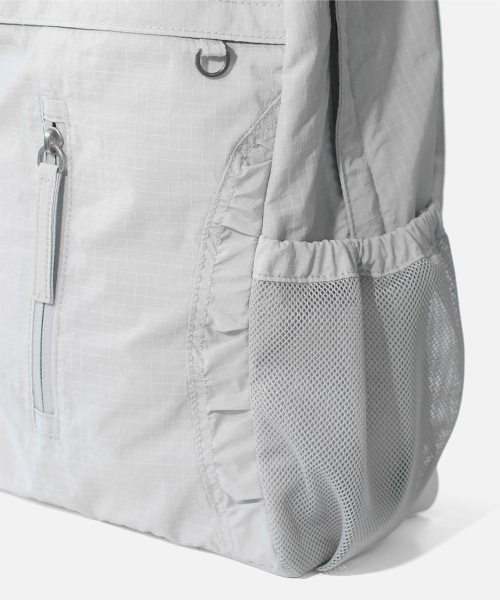 MASMARULEZ（マスマルールズ）の「[INT] Curved shirring backpack_Silver gray（バックパック/リュック・レディース・その他・FREE）」の6枚目の写真