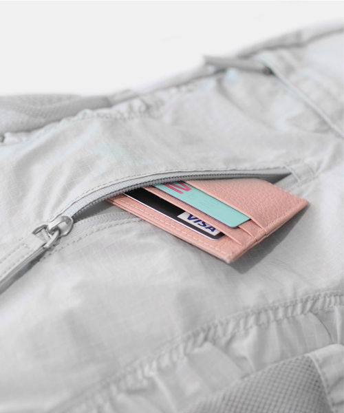 MASMARULEZ（マスマルールズ）の「[INT] Curved shirring backpack_Silver gray（バックパック/リュック・レディース・その他・FREE）」の8枚目の写真