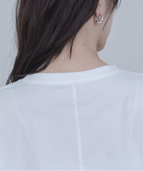 Eimee Law(エイミーロウ)の「モノクロアートプリント リボンモチーフTシャツ(Tシャツ/カットソー・レディース・オフホワイト/ダークグレー・FREE)」の15枚目の写真