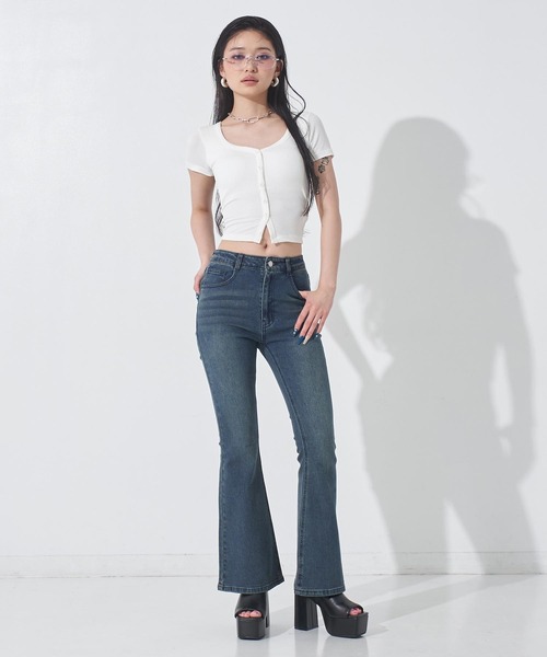 ANAP(アナップ)の「カップ付 V開き ぴたっと リブTシャツ(Tシャツ/カットソー・レディース・ホワイト/ブラック/グレー・F)」の9枚目の写真
