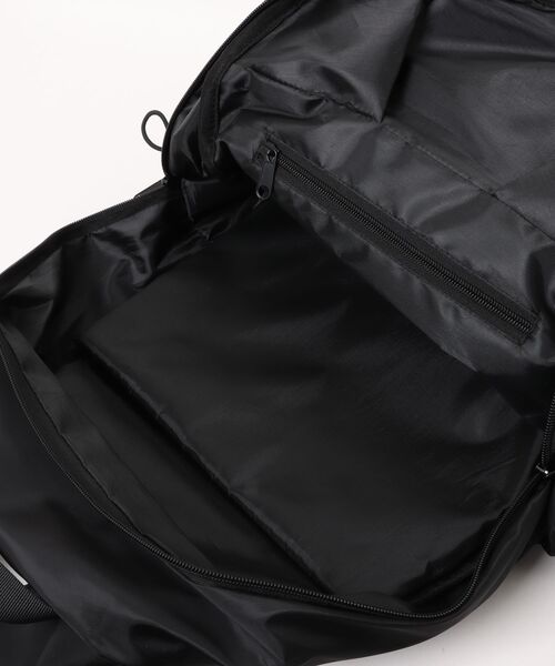 Kappa(カッパ)の「【Kappa/カッパ】Kappaロゴ入りバックパック リュックサック 通学 部活(バックパック/リュック・メンズ・ブラック/グレー・FREE)」の5枚目の写真