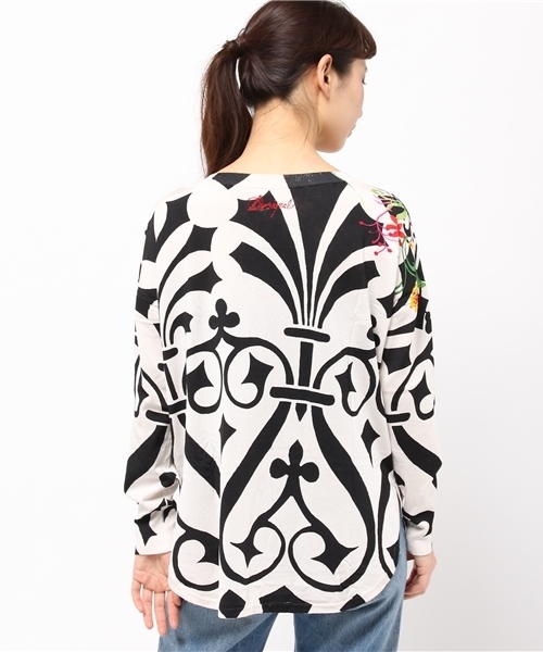 Desigual（デシグアル）の「「Desigual/デシグアル」幾何学模様ニット（ニット/セーター・レディース・ホワイト系その他・X-LARGE/MEDIUM/SMALL/LARGE/XX-LARGE）」の4枚目の写真
