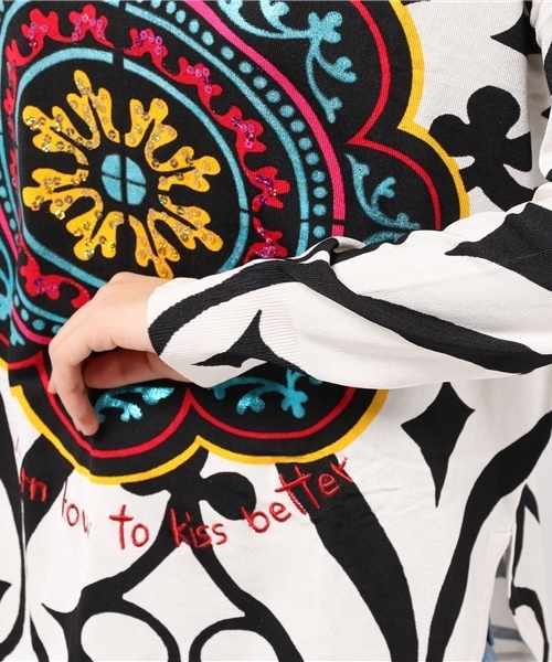 Desigual（デシグアル）の「「Desigual/デシグアル」幾何学模様ニット（ニット/セーター・レディース・ホワイト系その他・X-LARGE/MEDIUM/SMALL/LARGE/XX-LARGE）」の6枚目の写真
