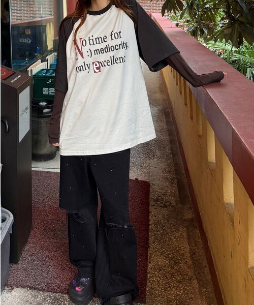 URBANAGE（アーバンエイジ）の「No time ナグラン配色オーバー半袖チャコール（Tシャツ/カットソー・レディース・その他・MEDIUM/LARGE）」の5枚目の写真