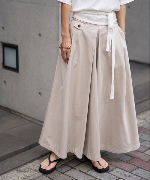 oll(オール)の「French chino skirt(スカート・レディース・ライトベージュ/ネイビー・FREE)」の7枚目の写真