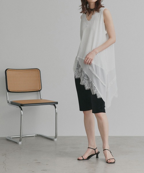 ad thie(アドティエ)の「レース ヘム ノースリーブ チュニック トップス(Tシャツ/カットソー・レディース・オフホワイト/ブラック・FREE)」の4枚目の写真